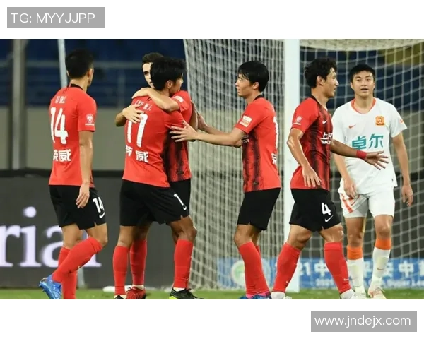 武汉排球队灵活性探讨:如何提升战术应变能力与团队协作